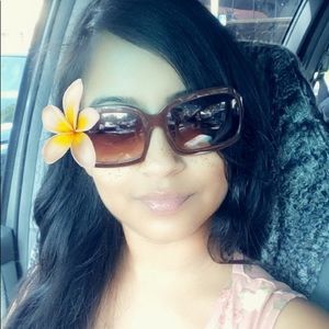 Meet your Posher, Fefe